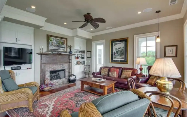 57th Avenue 5 by RedAwning