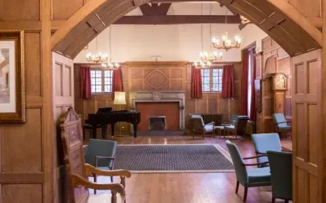 University Hall - Campus Accommodation