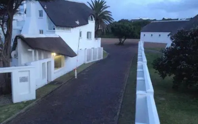 St Francis Bay Holiday Villa