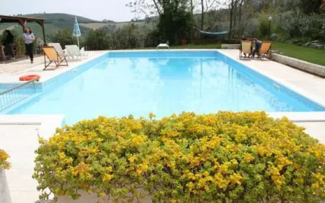 Piccola Terra Country House & Pool