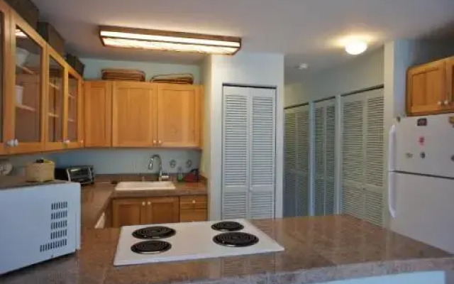 Kona Isle B22