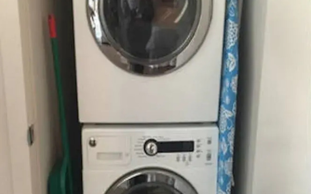 LM Stays - Richmond Road Condo