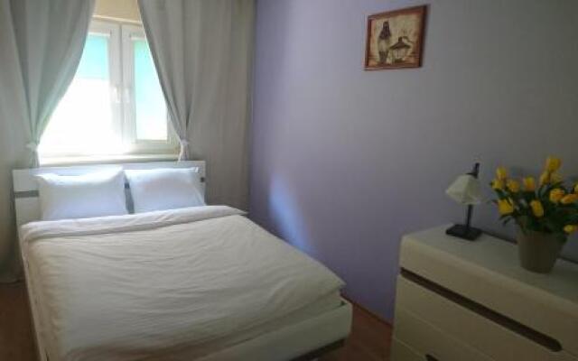 Chmielna by Rental Apartments