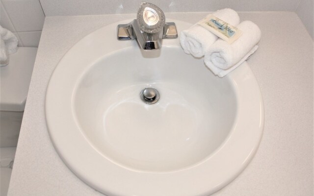 Jamaica Royale - 081 - 2 Br Condo