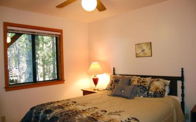 RedAwning Cabin #5N Edmunds Place