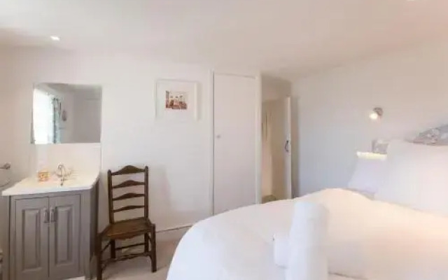 Camellia Cottage
