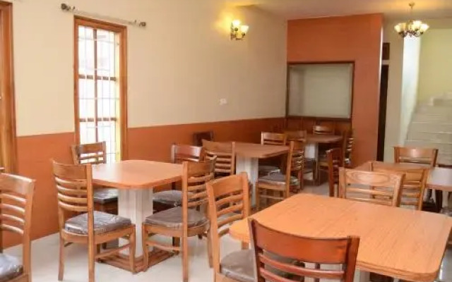 Maruthi Cottages