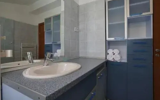 Times Inn Rooms and Apartments