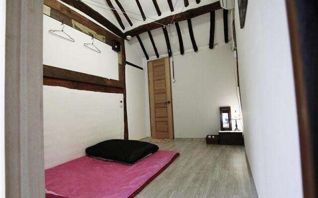 Hanok Guesthouse Punggeum