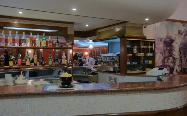 Kristall Palace Hotel