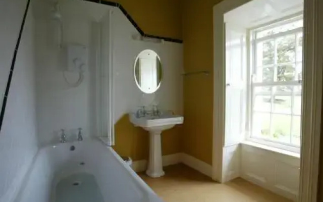 Lough Bishop House Farm Stay