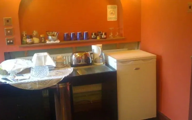 Newcourt B & B