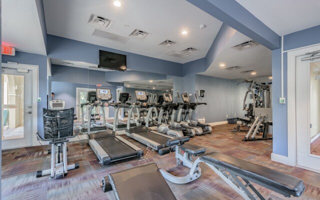 Deluxe Clearwater Apartment CP-614