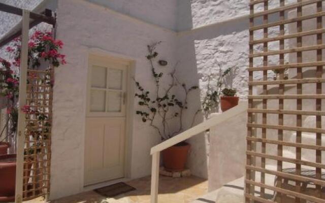 Villa Naousa