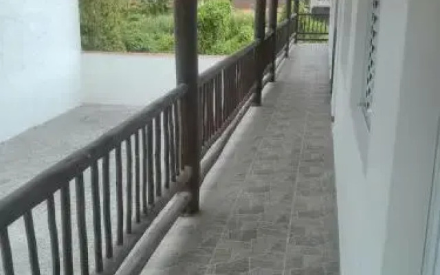 POUSADA TANI COM PISCINA em MARESIAS