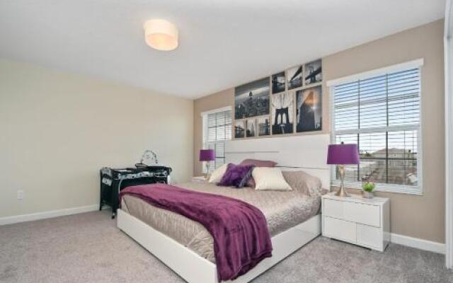 Four Bedrooms Townhome 4861