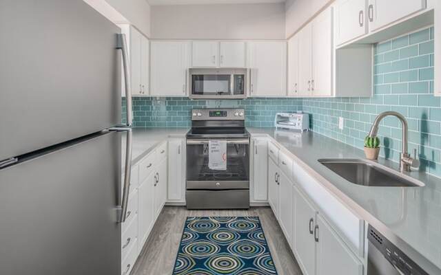 Chic 2BR Near ASU Pool by Wanderjaunt