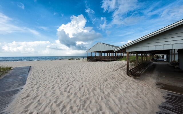 Docks on Old River 7C