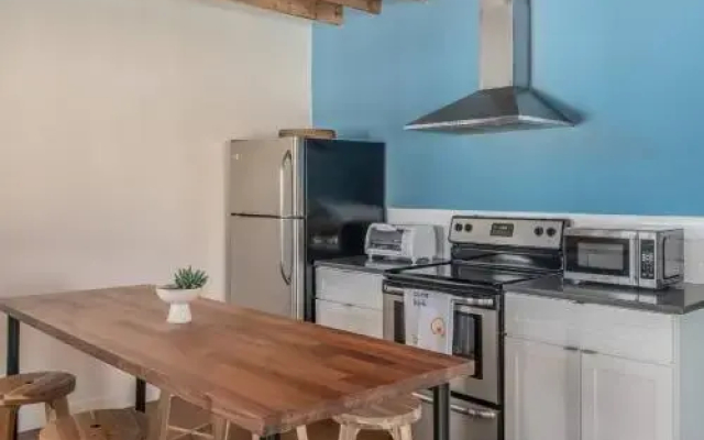 2BR HomeCentral Phoenix by WanderJaunt