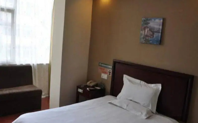 Greentree Inn Hunan Zhangjiajie Forest Park Jinbian Road Express Hotel