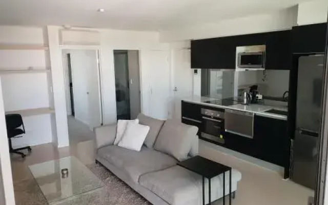Modern Northbridge Apartment