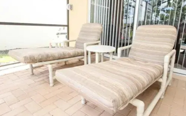 Comrow Villa 7739