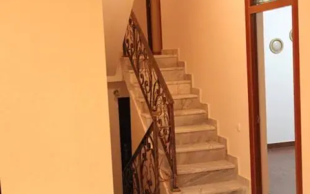 Viardo House