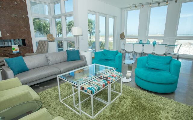 Seabreeze 5 Bedroom Home by RedAwning