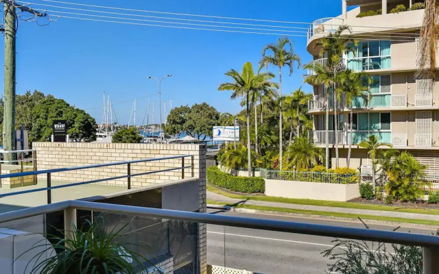 Mooloolaba Apartment with Marina Views
