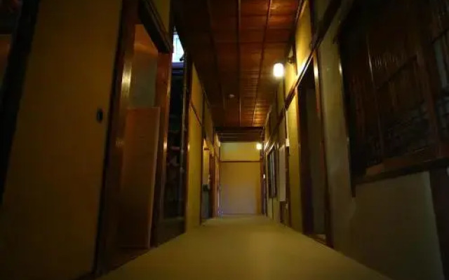 Hostel Kanazawaen