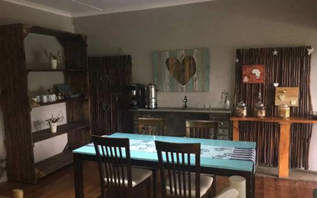 Crane's Nest Guesthouse