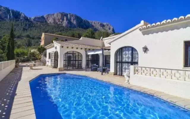 Villa Moskoa - PlusHolidays