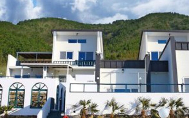 Namhae Caruso Pension