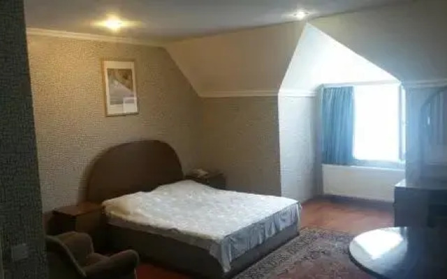 Is Hotel