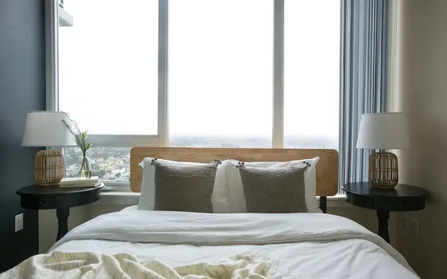Beautiful 2BR Downtown Suites by Sonder