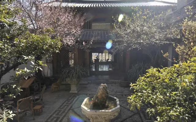Lijiang Cambrian Inn