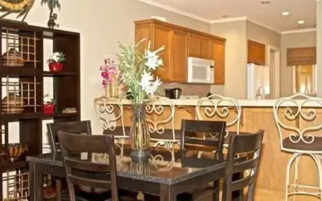 Del Mar Condominiums