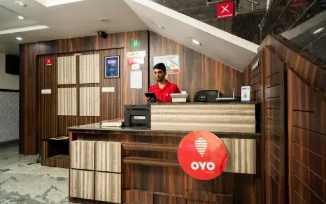 OYO 4678 Greens Residency