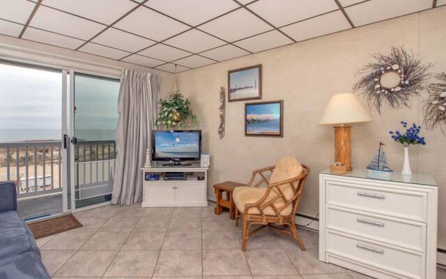 46th St Windjammer 204 1Br Condo
