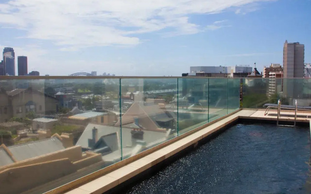 TT804 Stunning 1BR great views