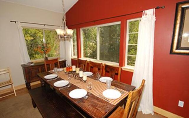 RedAwning Ponca Holiday home