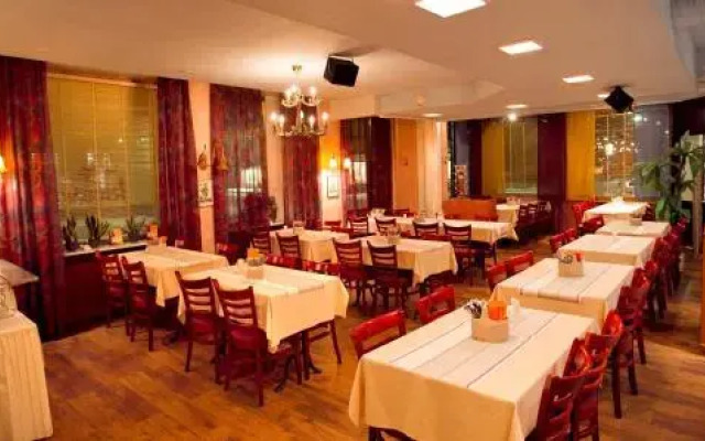 Hotel Mestarin Kievari