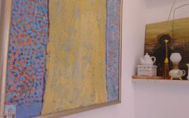 Old Dinka Studio Apartment