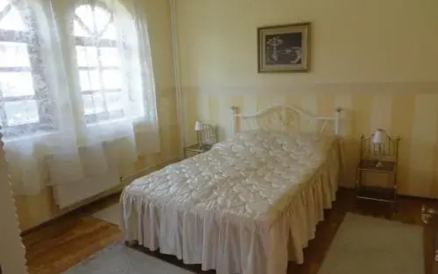 Barack Villa