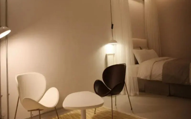 August Boutique Hotel