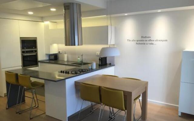 Acqua House by Rent4all