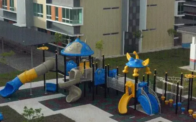 Cyber City 2 Cozy Apartment KK