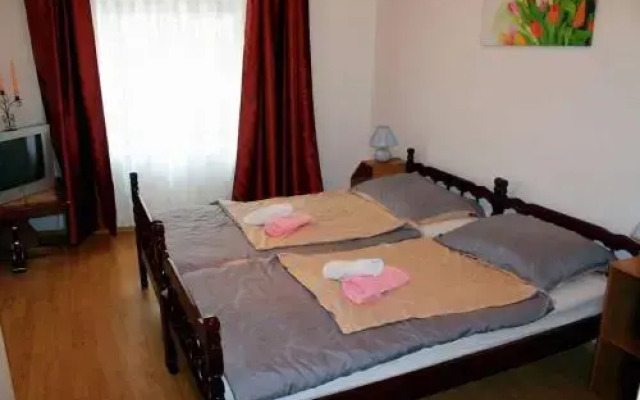 Hostel Tarik
