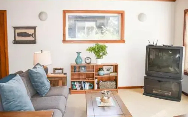 Sand Bucket House - 3 Br Home