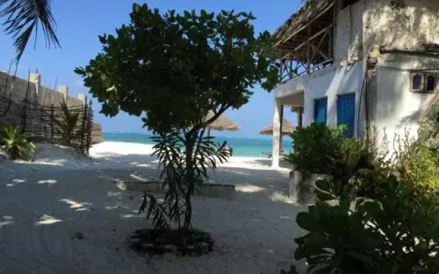 Helwa Zanzibar Beach Bungalows